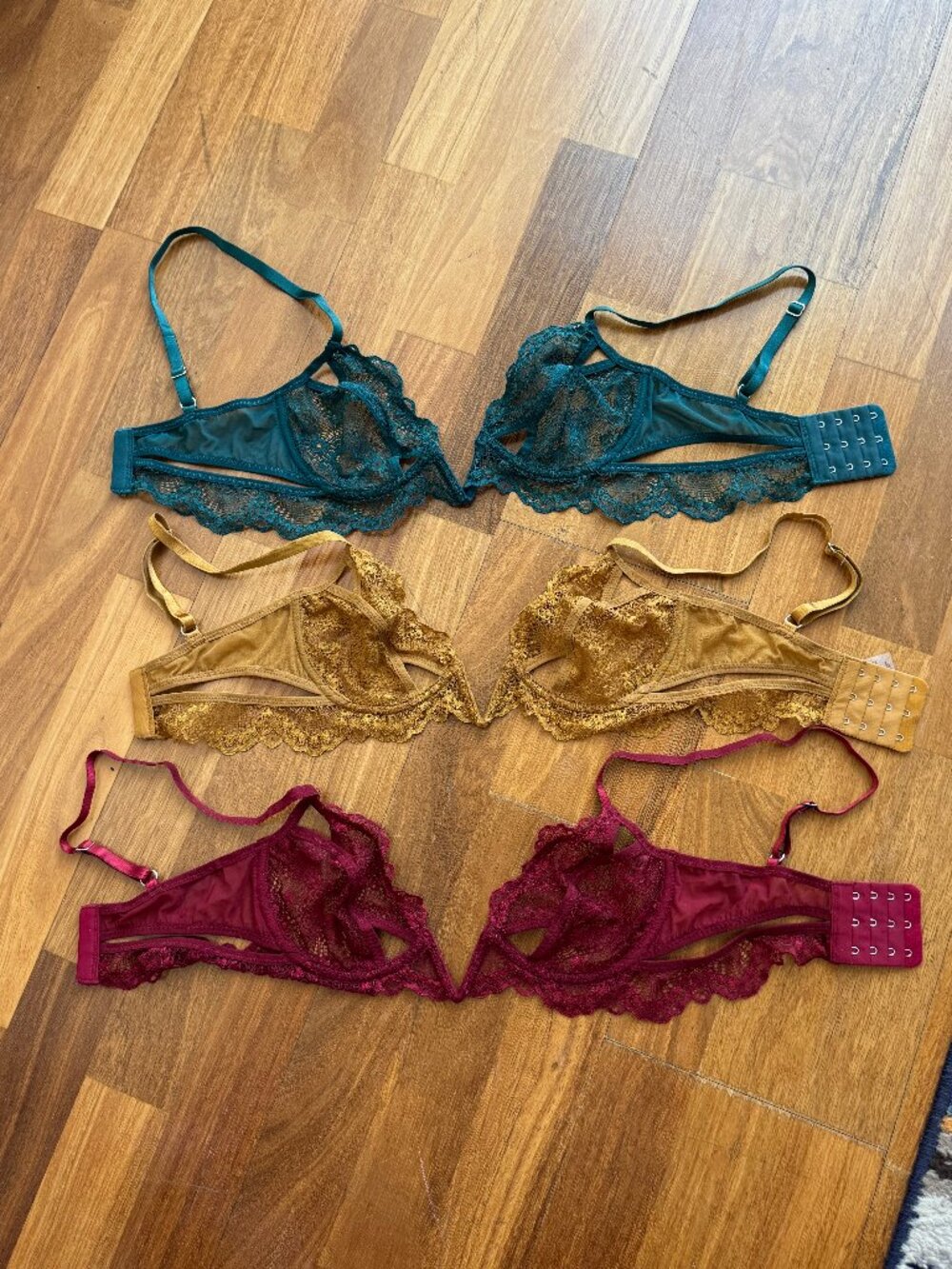 Thistle and Spire Kane V-wire Bras